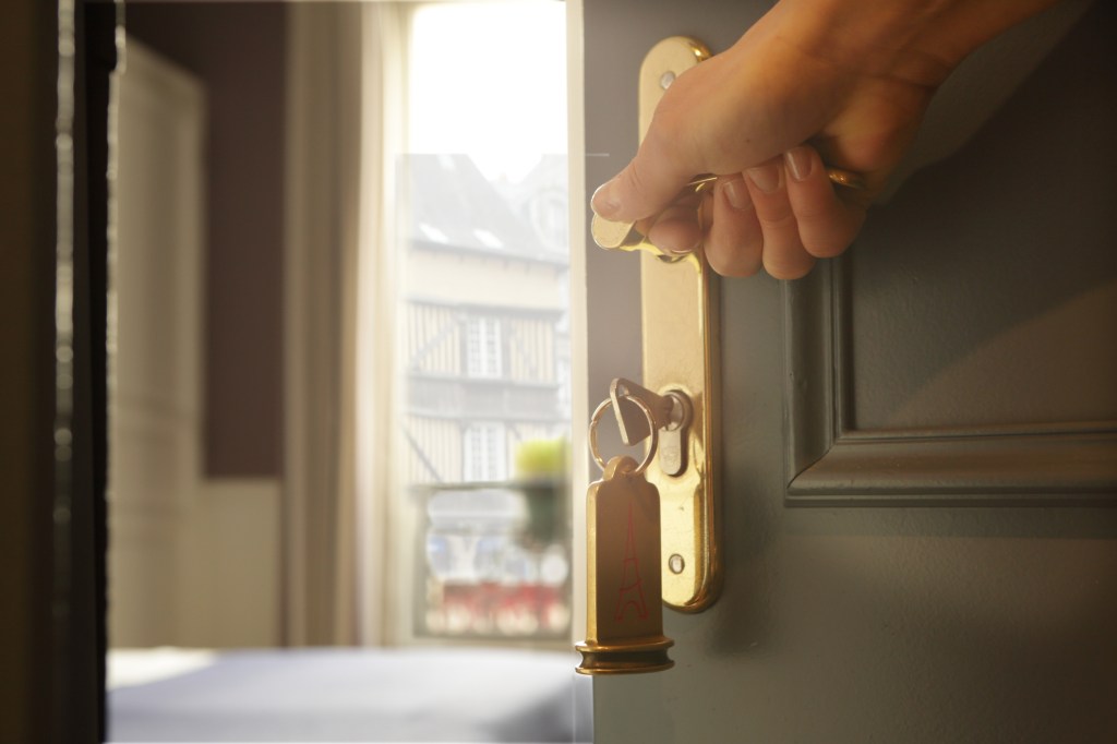 America Reopens: Supporting Hospitality With New Tech